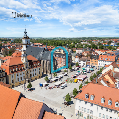 Bild vergrößern: Wochenmarkt auf dem Marktplatz